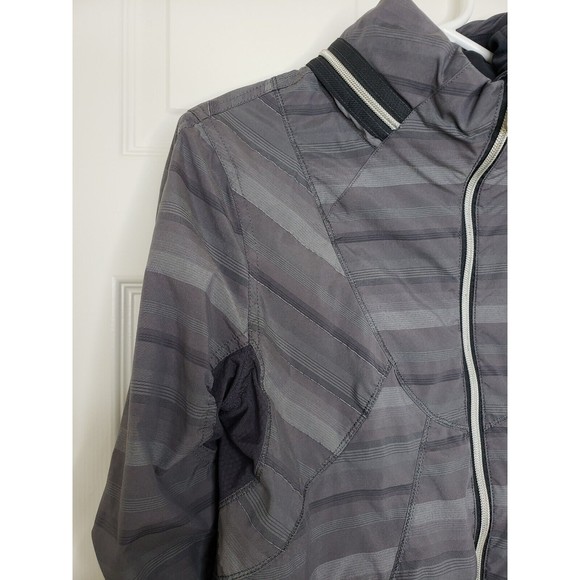 Lululemon Run Hustle Jacket Cool Poncho Stripe 8 MARK ON SLEEVE - Picture 7 of 13